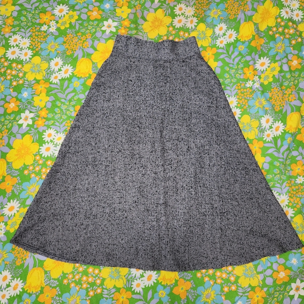 Easy Pieces Vintage 90s Chevron Midi Skirt